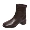 Botas Martin estilo novo com bico quadrado e saltos grossos 2026 botas de moda feminina de nicho de salto alto botas pequenas de couro design botas únicas