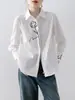 Camisa Branca com Bordado de Linha Rosa da Amazon, Estilo Europeu e Americano, Gola Reversível, Estilo Artístico, Emagrecedora, Versátil e Adequada para o Trabalho