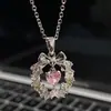 Colar com laço de guirlanda de coração corrente para clavícula feminina luxo leve nicho design de ponta sentido de design Natal ins amigas estudantes