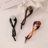 Horquilla Retro de Perlas de Alta Gama para Niña Pinza Banana Elegante Retorcida para la Parte Trasera de la Cabeza Pinza para el Cabello Adorno Elegante para la Cabeza