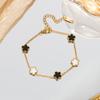 Pulseira de Trevo de Cinco Folhas Nova Transfronteiriça, Luxo Leve e de Alta Qualidade, Flor de Cinco Folhas Simples Popular de Aço Titânio Joia de Mão de Nicho para Mulheres