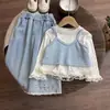 Nuevo Conjunto de Otoño 2026 para Niñas Conjunto Lindo de Tres Piezas con Camiseta Interior de Base Floral Pequeña y Pantalones Largos de Mezclilla para Bebés Niñas