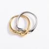 Anillo de Estilo Frío de Alta Gama Anillo Retorcido Dorado y Plateado Ins Europeo y Americano Nicho Lujo Ligero Simple Simple Simple Anillo Anillo Anillo para Mujeres