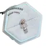 Brinco Stud Ossículo de Titânio para Gatinho Fofo com Laço de Diamante Rosa e Design do Gato Kt, Ear Cuff de Design de Moda de Nicho