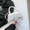 Bolso de mano casual simple de estilo occidental de moda francesa 2023 nuevo bolso de hombro bandolera simple de moda bolso cuadrado pequeño casual