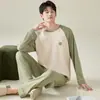 Pijama para hombre para otoño e invierno, nueva ropa de casa de algodón puro, cuello redondo, cómodo conjunto casual de manga larga y pantalón largo, se puede usar afuera