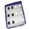 ED051 aretes de botón blanco y negro aretes de botón de amor de corazón de durazno aretes exquisitos estampados de corazón a corazón aretes de botón geométricos blancos y negros