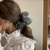 Pinza para el Cabello de Malla con Lunares y Plisados de Gama Alta para Mujer, Estilo Coreano, Accesorio Floral para el Cabello que Adelgaza el Rostro, Pinza de Tiburón para Moño en la Parte Trasera de la Cabeza