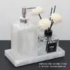 Kit de artículos de tocador de baño europeo para hotel Baño de habitación modelo Adornos de baño Botella de desinfectante de manos Botella de loción Juego de bandeja