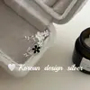 Anillo de Plata S925 de Plata de Ley Estilo Ins de Dongdaemun Corea Parche Floral de Esmalte Negro y Blanco Joyería de Plata de Alta Gama