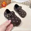 Zapatos Birkenstock para Niñas 2026 Otoño/Invierno Nuevo Estilo Infantiles Versátiles de Lunares Pequeños de Cuero Zapatos para Niñas de Corte Bajo Invierno Más Terciopelo