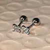 Pendientes de Trébol de Cuatro Hojas Incrustados de Diamantes Pequeños Mini Versátiles para Mujer Hierba de la Suerte Pendientes Pequeños Transparentes Exquisitos Pendientes para Dormir