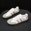 Tênis de treino alemão feminino retrô de fundo plano branco sapatos Forrest Gump novos versáteis de fundo macio respiráveis para estudantes casuais esportivos tênis de skate