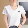 Nova Estilo Primavera e Verão 2026 Algodão Mercerizado Tamanho Grande Coração Bordado Decote V Feminina Slim Fit Algodão Manga Curta Camiseta