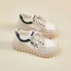 Zapatillas de malla blanca de verano para comercio exterior transfronterizo, nuevas zapatillas de estilo coreano para mujer estudiante, transpirables, con plataforma, calzado deportivo casual