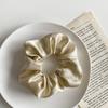 2026 Nuevo Scrunchie de Felpa para Otoño e Invierno en Color Café con Leche, Liga para el Cabello Tipo Intestino de Cerdo, Diadema, Accesorio para el Cabello