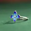 Anillo de Plata de Ley S925 Ciervo Dorado Vintage Plata Tailandesa Venta al Por Mayor Moda para Mujer Flor de Cuatro Hojas Abierto de Plata