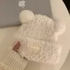 Nuevo Estilo 2024 Suave y Ceroso Lindo Oso Gorro de Punto con Protección para Orejas para Mujeres con Circunferencia de Cabeza Grande, Cálido y Moderno Gorro de Lana de Invierno, Sensación de Alta Gama