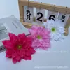 Flor de Crisantemo Llama Roja Artificial de 12 cm Cabezal de Flor Falsa Cabezal de Flor Falsa Decoración de Boda Arte Floral Material para DIY Accesorios de Flores Artificiales