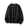 Moda Masculina Nueva Otoño e Invierno 2025 Cardigan de Punto Redondo de Moda con Botones Turquesa Chaqueta Suéter Casual