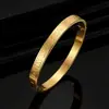 Pulsera para mujer de alta calidad estilo ins de acero de titanio que no se decolora con números romanos de acero inoxidable joyería para niña oro rosa
