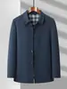 Gabardina Casual para Hombres de Mediana Edad y Mayores, Estilo Primavera y Otoño, Chaqueta de Longitud Media con Cierre de Botones, Solapa, Estilo Ejecutivo, Estilo de Lujo Ligero