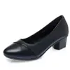 Zapatos de Mamá para Mujer 2026 Otoño Nuevo Estilo Planos Suela Suave Tacón Grueso Zapatos para Mujer de Mediana Edad Cómodos Antideslizantes Zapatos de Cuero para Mujer de Mediana Edad y Adultos Mayores