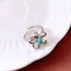 Anel Ajustável Flor de Pedra Vintage, Anel de Dedo Indicador de Luxo Leve de Alta Qualidade, Joia Versátil Retrô para Mulheres