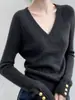 Elegante suéter gris con cuello en V estilo francés para mujer, nuevo modelo otoño/invierno 2026, se puede usar como capa exterior o como capa base, top de punto
