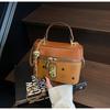 Bolsas de Nicho Transfronteiriças para Mulheres 2025 Primavera e Verão Nova Moda Portátil para Passeio Popular Ombro Único Transversal Saco de Balde