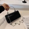 Bolsa Tote Pequena Feminina Moderna para Sair 2025 Nova Fresca Transversal Versátil Cor Sólida Ins Moda Corrente Bolsa Quadrada Pequena