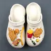 Sapatos com buracos transfronteiriços, acessórios faça você mesmo, simulação de resina fofa, comida, brinquedo, sapatos de ovo de pêssego, decorações de flores, fivela de sapato removível