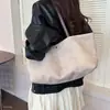 Bolso Versátil de Gamuza de Gran Capacidad, de un Solo Hombro, para Viajes de Otoño, Bolso Tote Vintage Nuevo Exquisito para Mujer 2026