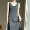 Vestido Largo Casual Sin Mangas de Hielo de Seda con Volantes Sencillo de Color Sólido Cuello en U para Mujer, Transpirable, Cómodo, con Perlas, Estilo Francés, Hasta la Rodilla
