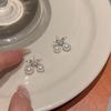 Pendientes de botón con diseño de perla de cereza color crema, pendientes de alta calidad, ligeros y lujosos, pendientes de nicho para mujer, dulces pendientes sin clip para la oreja