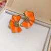 Brincos de Pino Flor Plissada com Strass e Esmalte Prateados Estilo Verão Havaiano Doce Resort Brincos Personalidade Único Brinco de Rafting