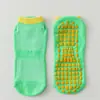 Directamente del fabricante, calcetines de malla para trampolín, calcetines antideslizantes, calcetines de piso para educación temprana infantil, calcetines deportivos transpirables de verano para adultos