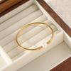 Pulsera de Acero de Titanio Perla Retorcida Joyería de Mano para Mujer Acero Inoxidable Sin Desvanecimiento ins Textura Europea y Americana Sistema Legal Simple