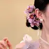 2026 Nueva Horquilla de Flor Rosa con Borla Estilo Vacaciones en la Costa Nicho Versátil Diseño Exquisito Accesorio para el Cabello para la Parte Trasera de la Cabeza