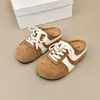 Sapatos Birkenstock Franceses de Sola Grossa para Mulheres, Novo Estilo Primavera 2026, Mules Elegantes Fechadas Slip-On