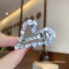 Presilha de Cabelo Coração de Cristal Branco Lateral Selecionada Cuidadosamente Design Simples de Nicho Acessório de Cabelo para Testa para Mulheres
