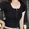 Playera Blanca de Manga Corta para Mujer 2025 Nueva Verano Cuello Medio Abierto Hombro Derecho Ajustada Sexy Top Corto para Personas Pequeñas
