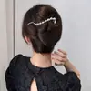 Presilha de Cabelo Torcida com Laço de Cereja Vermelha Estilo Coreano 2026 Novo Modelo para Mulheres com Toque de Luxo e Acessório de Cabelo Fofo