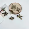 Envío Gratis 30 Piñas Flores Secas Decorativas Hecho a Mano Paquete de Materiales Creativos DIY Decoración del Hogar Ramas Secas Piñas Escama de Pez