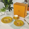 Prato de Jantar Ocidental em Porcelana Fina Estilo Europeu de Luxo Leve Prato de Espetinho para Casa Xícara de Café para Banquete Bule Caneca de Presente para Escritório