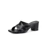 Sandalias sencillas de moda de nicho de 5.5 cm 2026 verano para exteriores puntera cuadrada tacón grueso sin cordones de tacón alto pantuflas perezosas de tacón alto