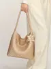 Bolso de mano tejido a mano de alta gama, estilo coreano, estilo vacacional, tamaño mediano tipo cubo, bolso tote versátil de gran capacidad, lujo ligero