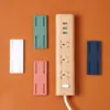 Soporte para Regleta para Enchufe de Router Montado en Pared, Enchufe de Router con Agujero Perforado Montado en Pared, Organizador de Gestión de Cables Montado en Pared