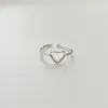 Anillo liso estilo coreano irregular plata de ley 925 anillo combinable para todo tipo de atuendos diseño estilo nicho ins femenino anillo combinable que no se decolora