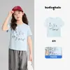 Blusas de Manga Curta com Estampa de Carta Pudding Haru para Meninas Verão 2026 Novo Estilo Camiseta de Manga Curta Simples Coreana para Crianças